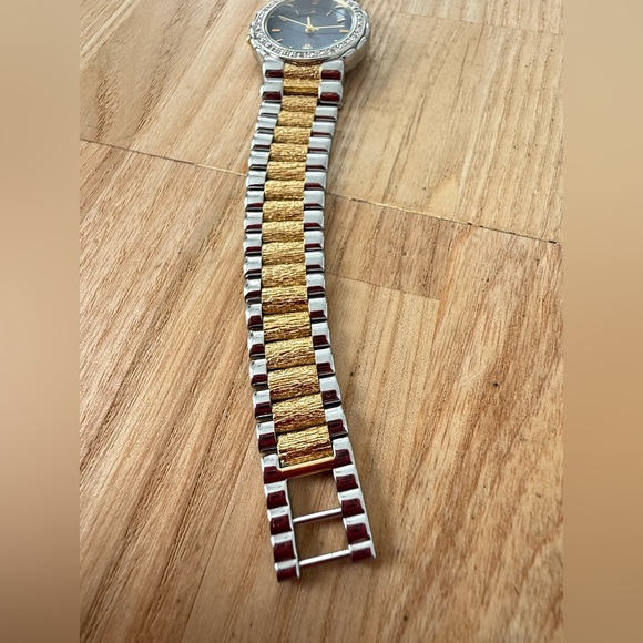 Jules Jurgensen ladies blue dial diamond to tone watch NEW BATTERY main image 9